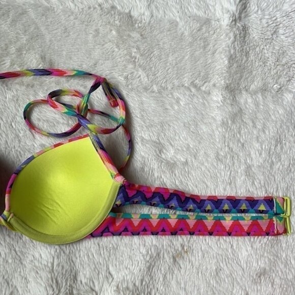 Aerie Brooke chevron bikini top 32A - Picture 6 of 9